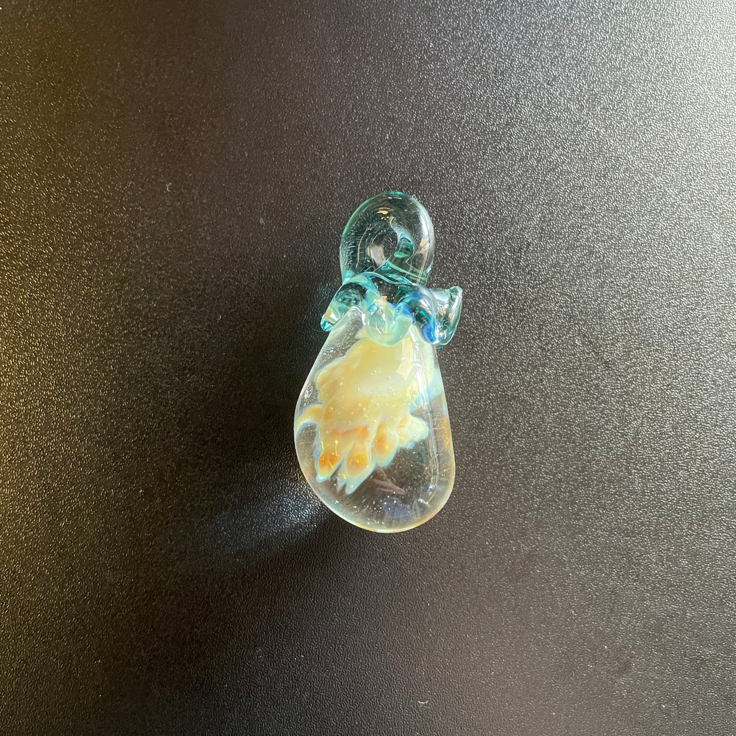 Snawsberry Glass Pendant