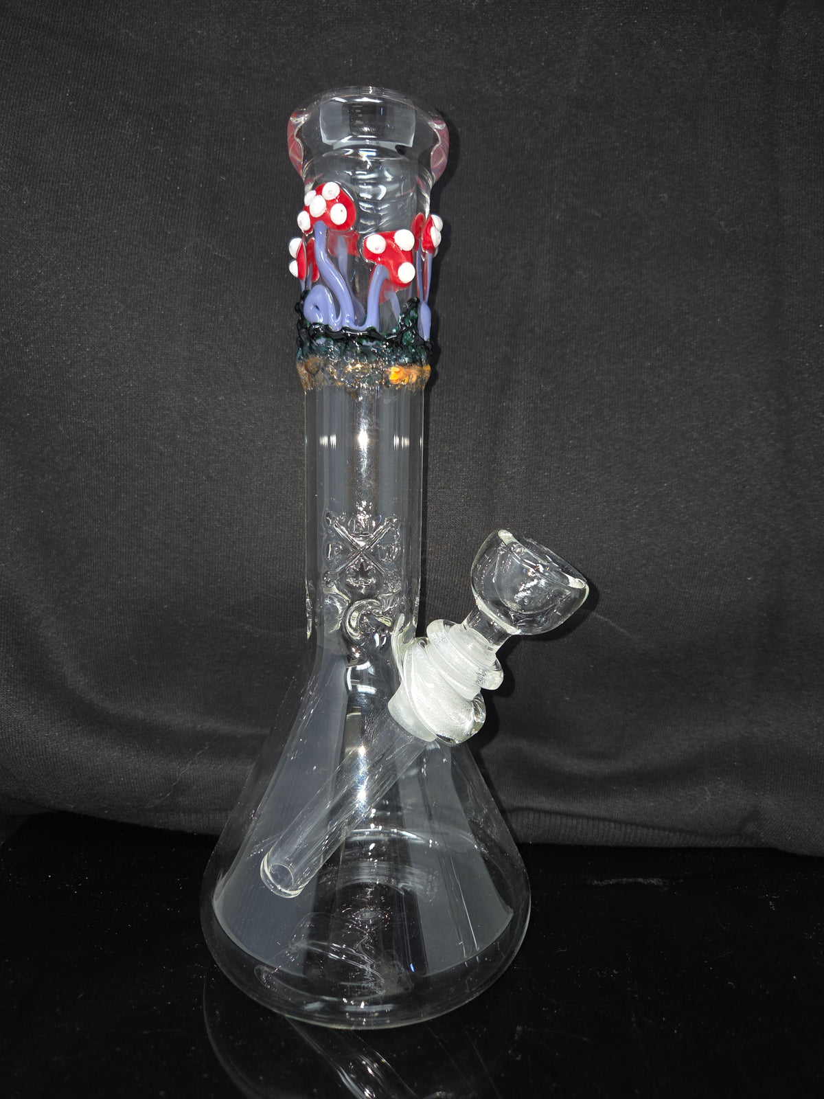 9" 32x4 Clear Mushroom Beakers