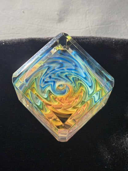Hefe Glass Cube